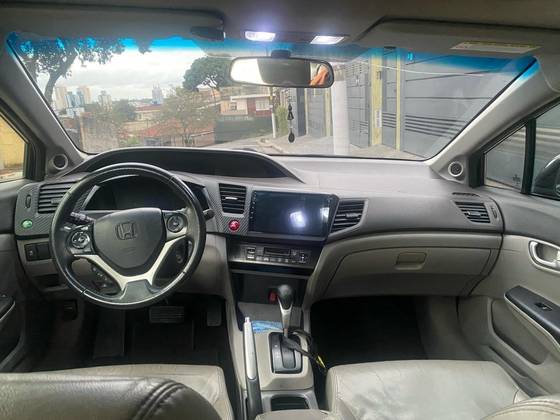 HONDA CIVIC 1.8 EXS 16V FLEX 4P AUTOMÁTICO HONDA CIVIC 1.8 EXS 16V FLEX 4P AUTOMÁTICO